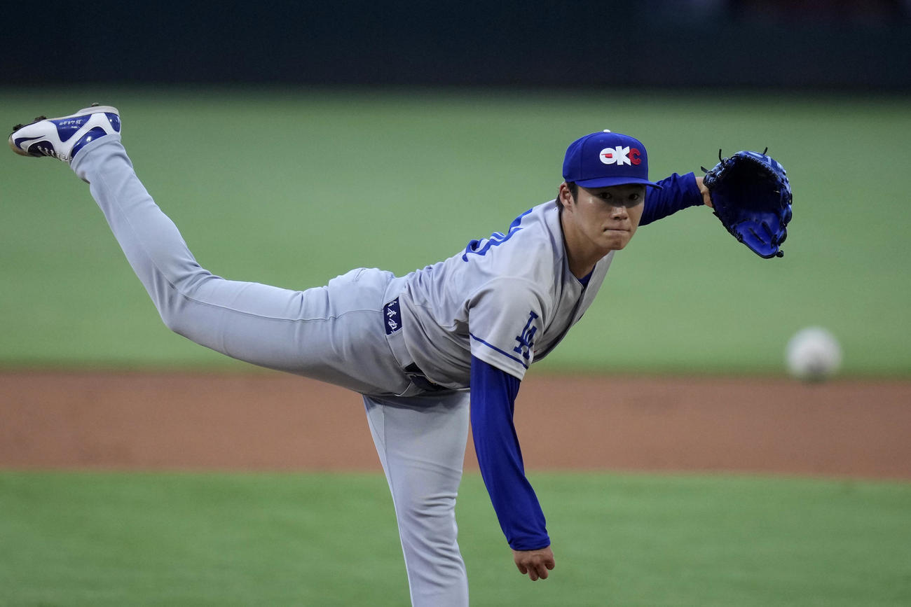 ドジャース山本由伸投手が、テキサス州ラウンドロックで行われた3Aオクラホマシティ・ドジャースのリハビリ登板で、テキサス・ラウンドロック・エクスプレス相手に投球した(AP)