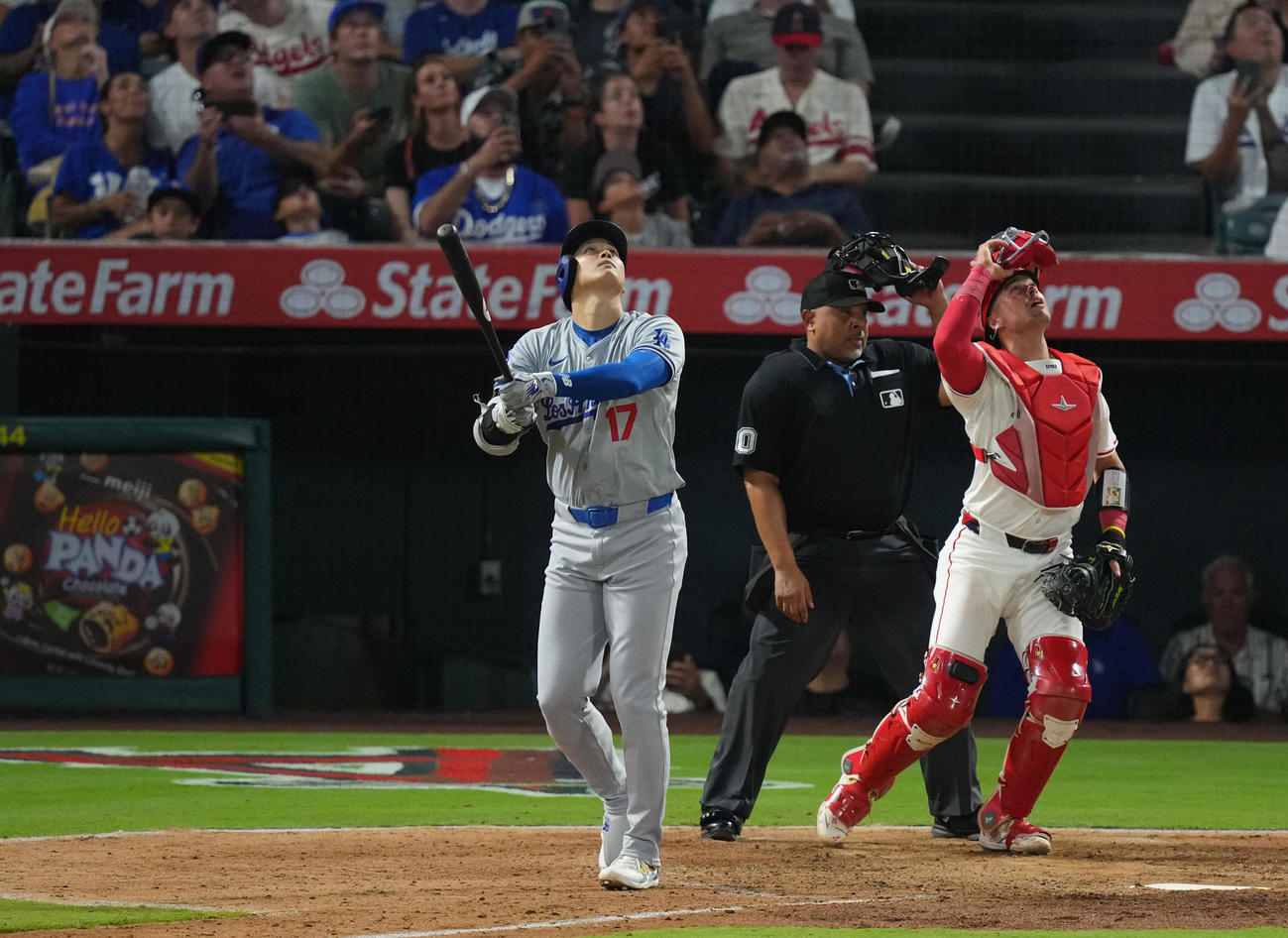 エンゼルス対ドジャース　8回表ドジャース無死、三飛に倒れる大谷（撮影・菅敏）