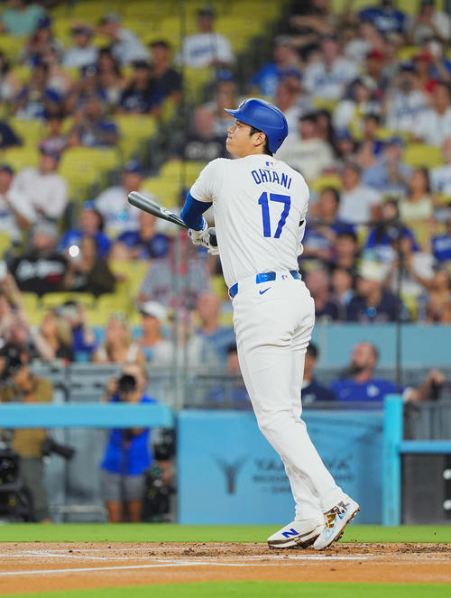 ドジャース対ガーディアンズ　1回裏ドジャース無死、中飛に倒れる大谷翔平＝2024年9月6日