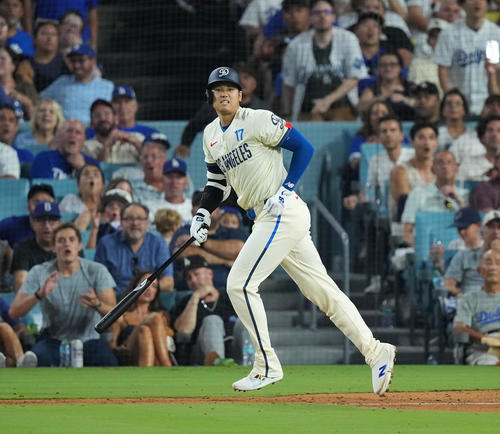 ドジャース対ガーディアンズ 6回裏ドジャース2死、左飛に倒れる大谷(撮影・菅敏)