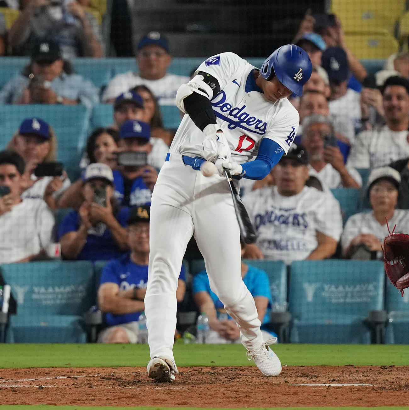 ドジャース対カブス　8回裏ドジャース1死、中飛に倒れる大谷（撮影・菅敏）