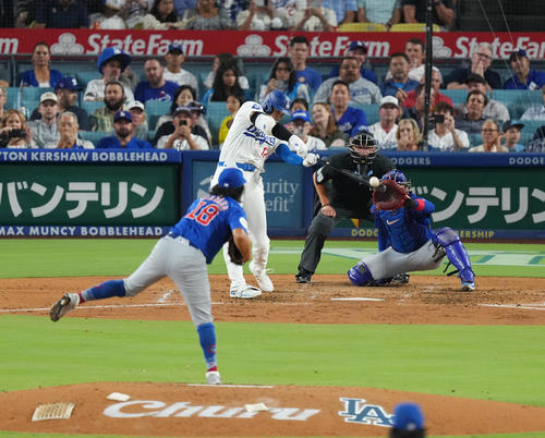 ドジャース対カブス　5回裏ドジャース2死、右飛に倒れる大谷。投手今永（撮影・菅敏）