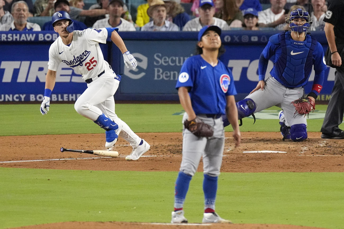 ドジャース対カブス　４回、トミー・エドマンにソロ本塁打を許すカブス今永昇太（AP）