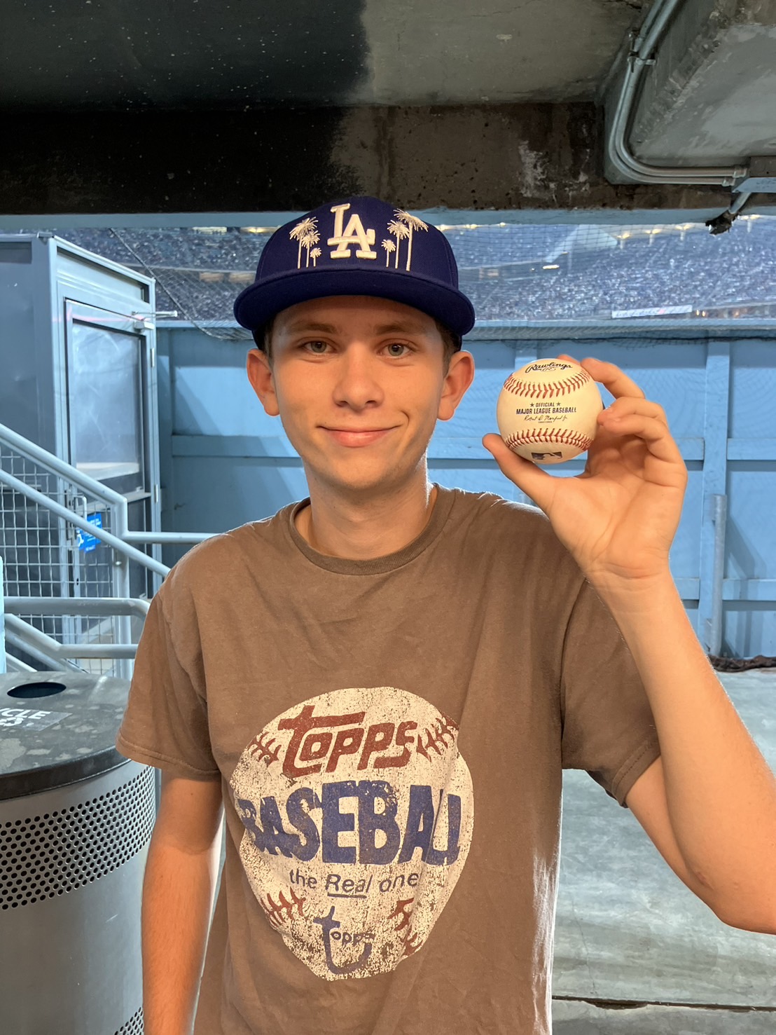 ドジャース大谷のキャリアハイの47号の本塁打ボールをゲットしたジャック・ペセカさん（撮影・久保賢吾）