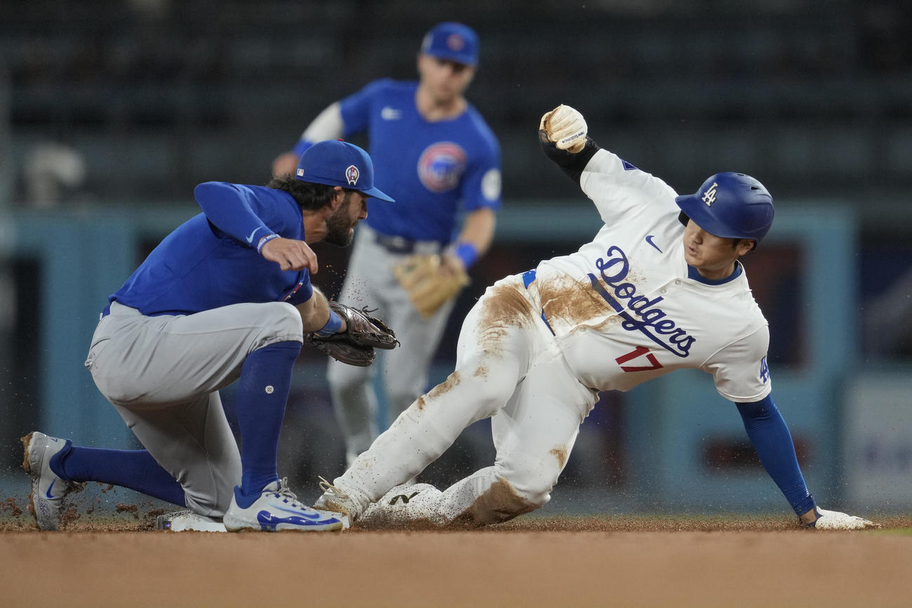 ドジャース大谷翔平はカブス戦2回表、二塁を盗塁（AP）