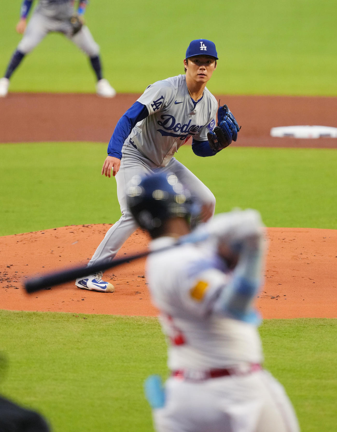 ブレーブス対ドジャース　ブレーブス戦に先発し、力投するドジャース山本（撮影・菅敏）
