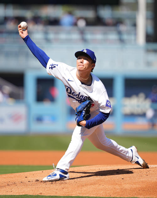 ドジャース対ロッキーズ ロッキーズ戦に先発したドジャース山本(撮影・菅敏)