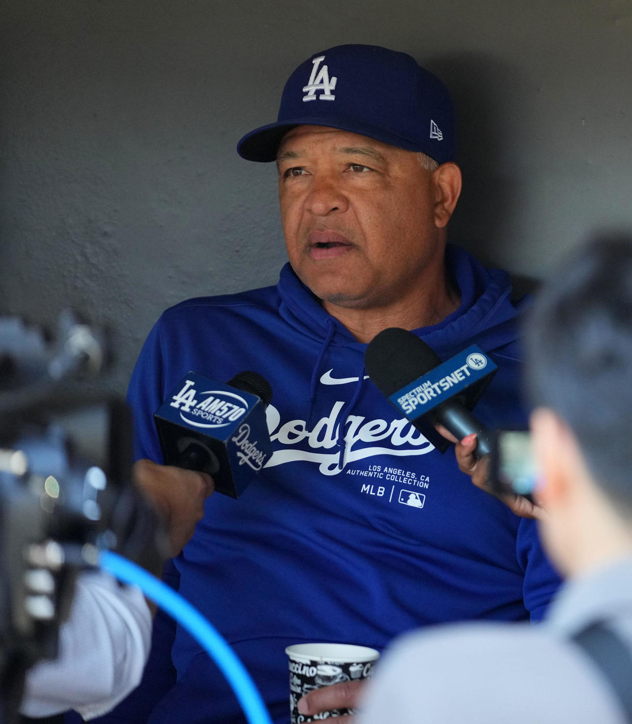 ロバーツ監督＝2024年6月30日撮影