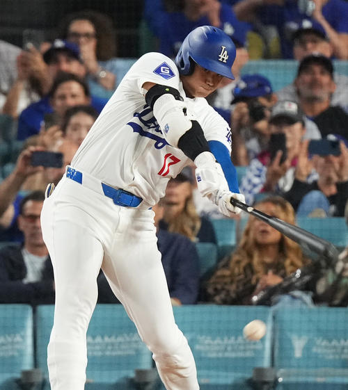 ドジャース対パドレス　3回裏ドジャース2死、一ゴロに倒れる大谷（撮影・菅敏）