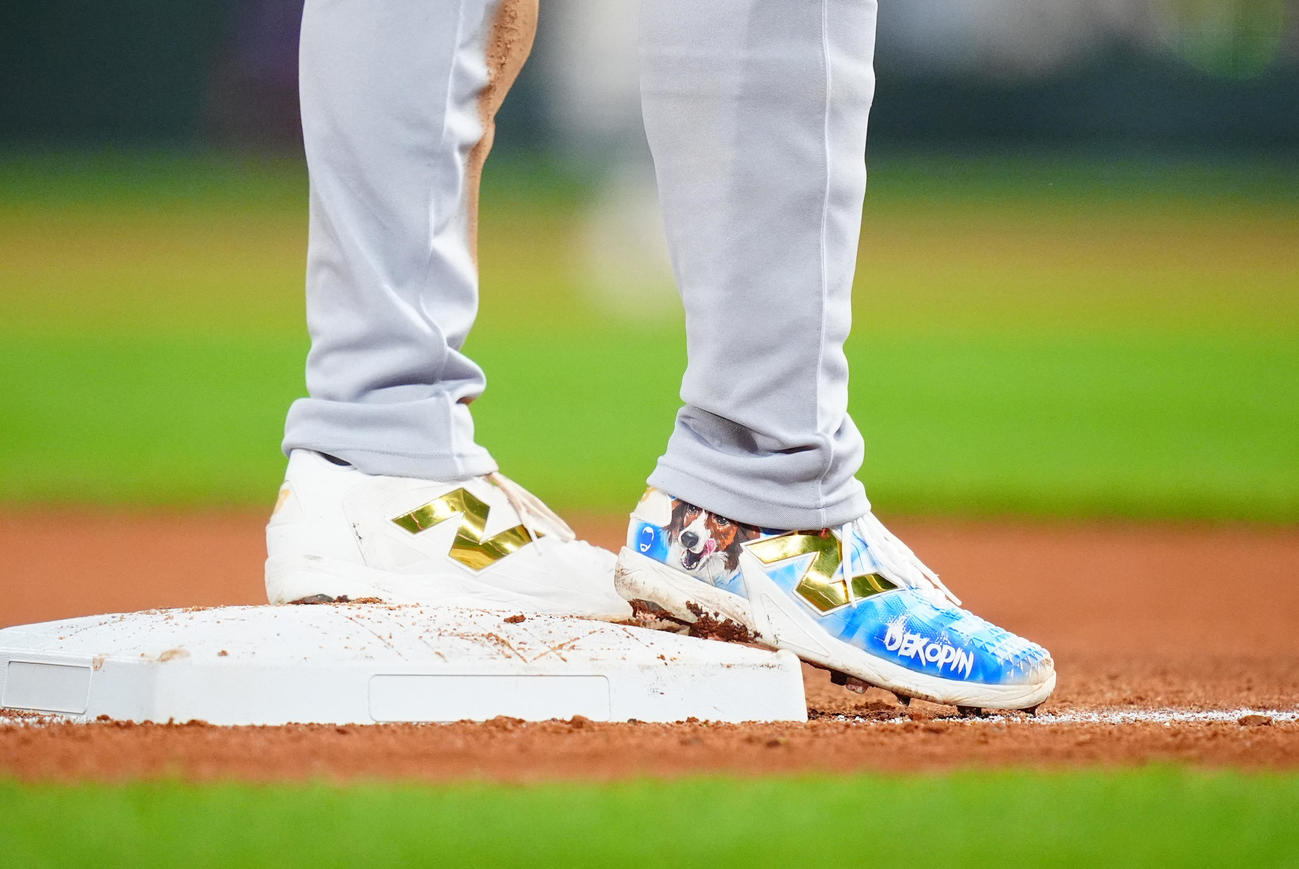 5回裏、大谷翔平のスパイク（ロイター）
