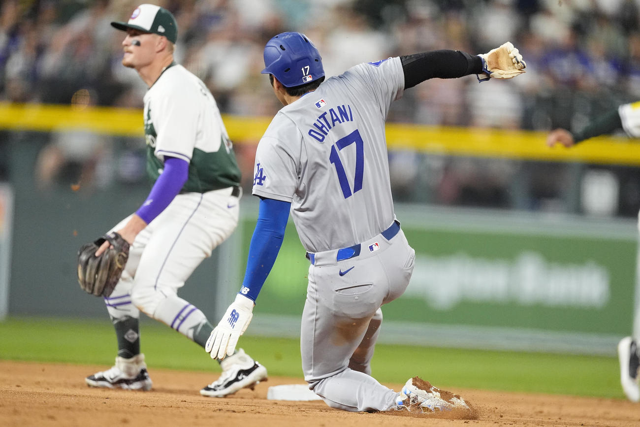 大谷翔平はロッキーズ戦6回表に二盗を決めた（AP)