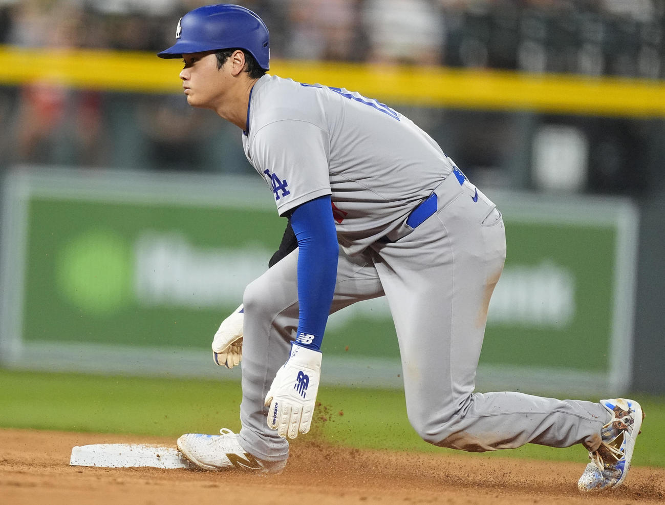 大谷翔平はロッキーズ戦6回表に二盗を決めた（AP)
