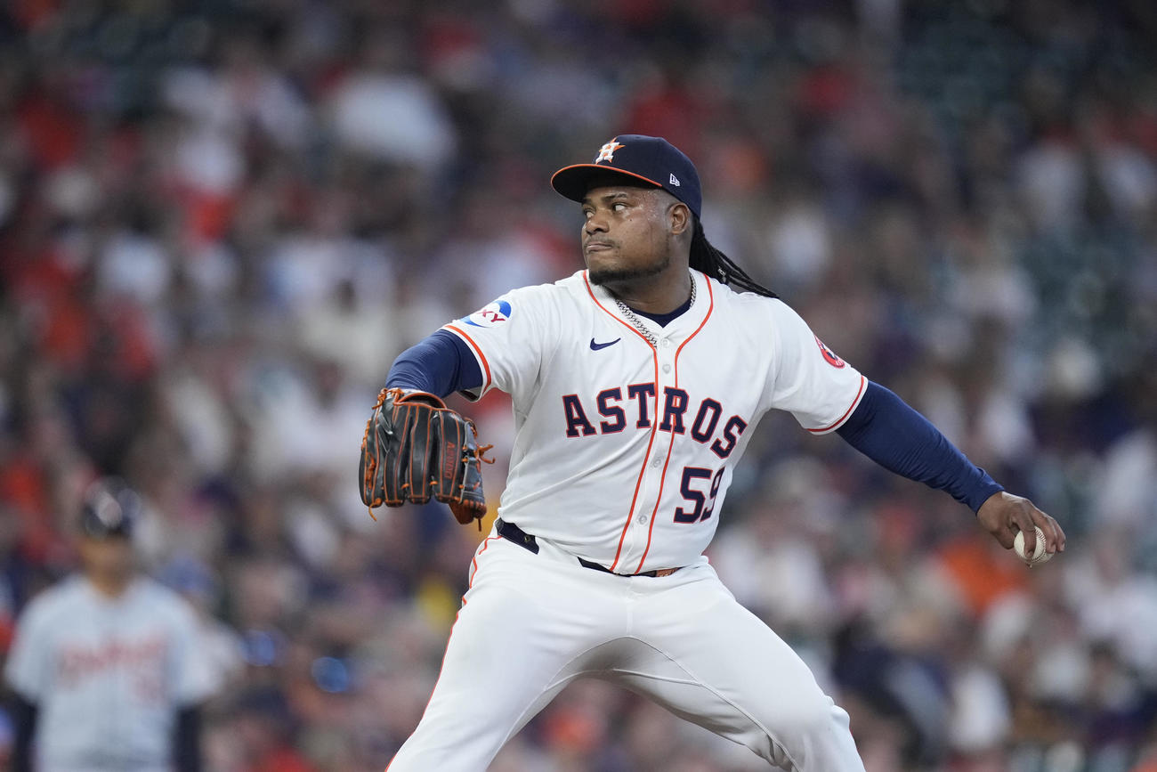 ワイルドカードシリーズ第1戦　力投するアストロズ・バルデス（AP）
