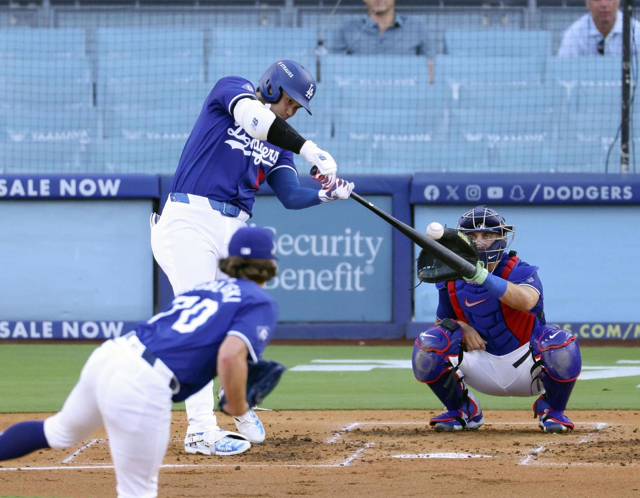 実戦形式の打撃練習をするドジャース大谷＝ロサンゼルス（共同）