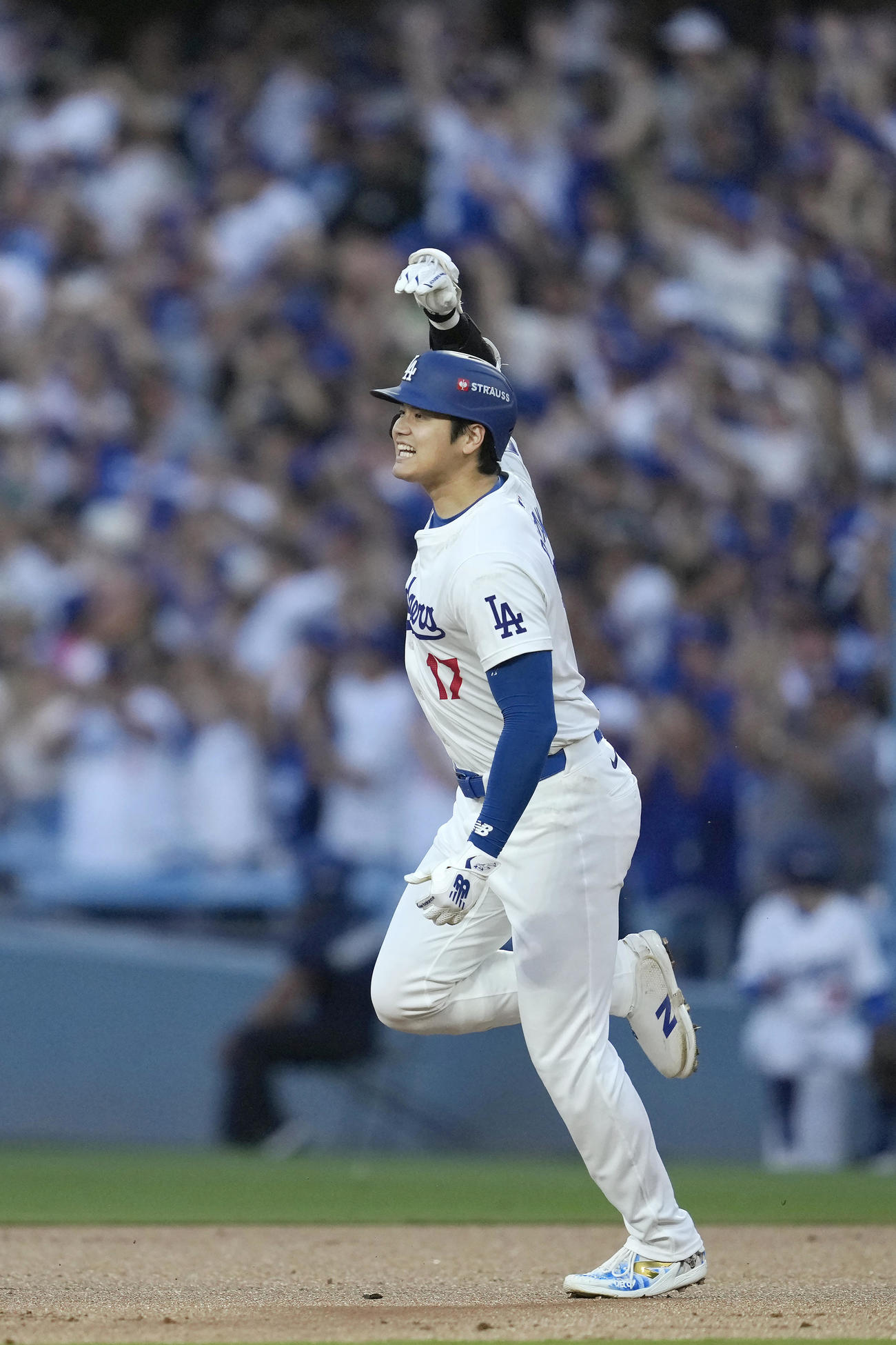 ポストシーズン初本塁打を放ったドジャース大谷翔平（AP）