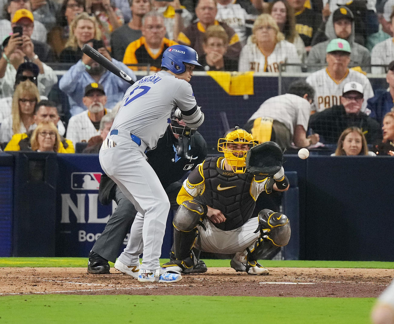 パドレス対ドジャース　8回表ドジャース無死、見逃しの三振に倒れる大谷（撮影・菅敏）