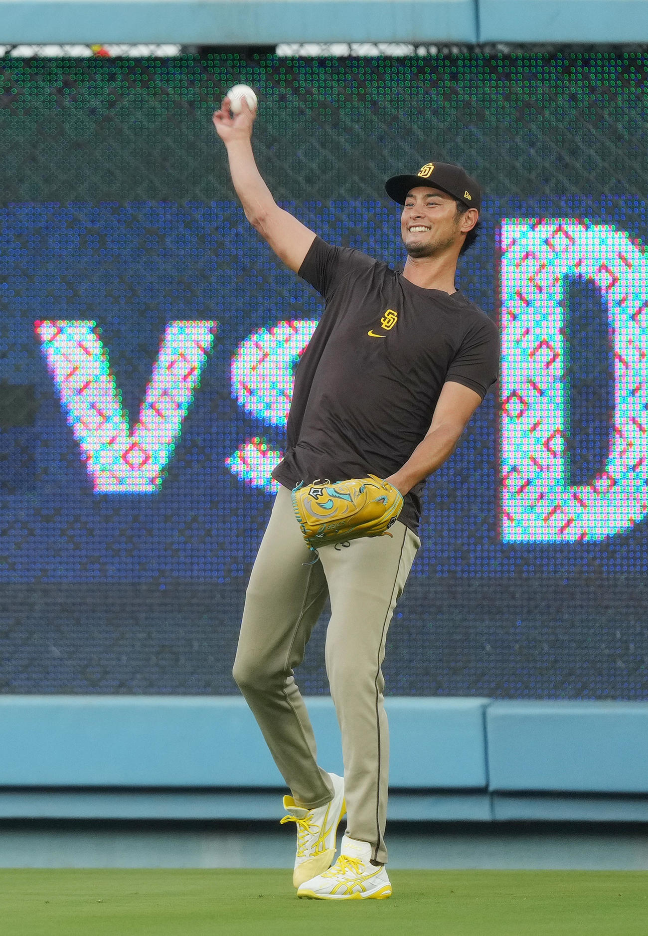 ドジャースタジアムで調整するパドレス・ダルビッシュ（撮影・菅敏）