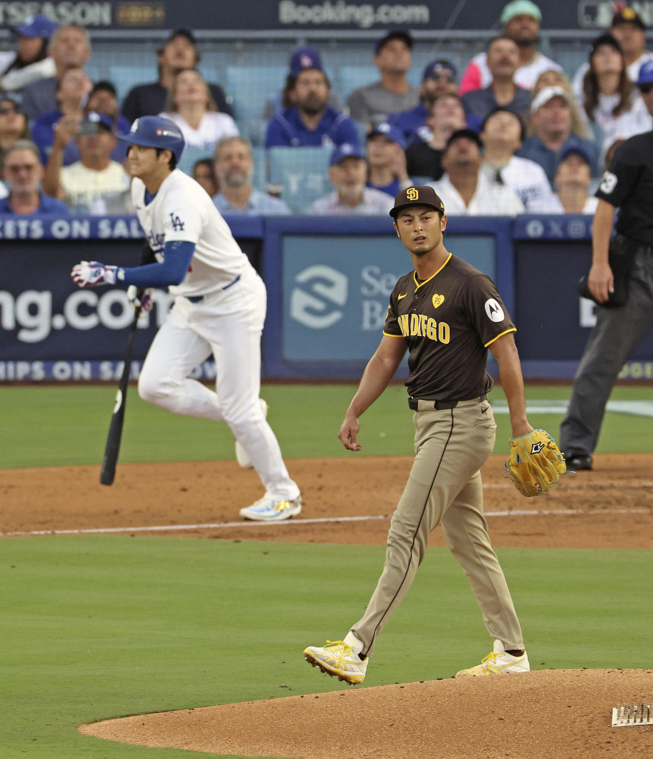 3回、ドジャース・大谷を三飛に仕留めたパドレスのダルビッシュ＝ロサンゼルス（共同）