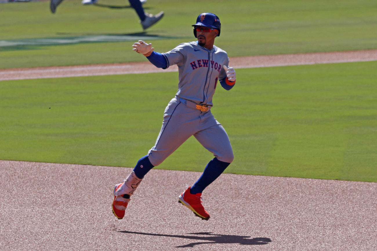 先頭打者アーチを放ったメッツ・リンドア（ロイター）