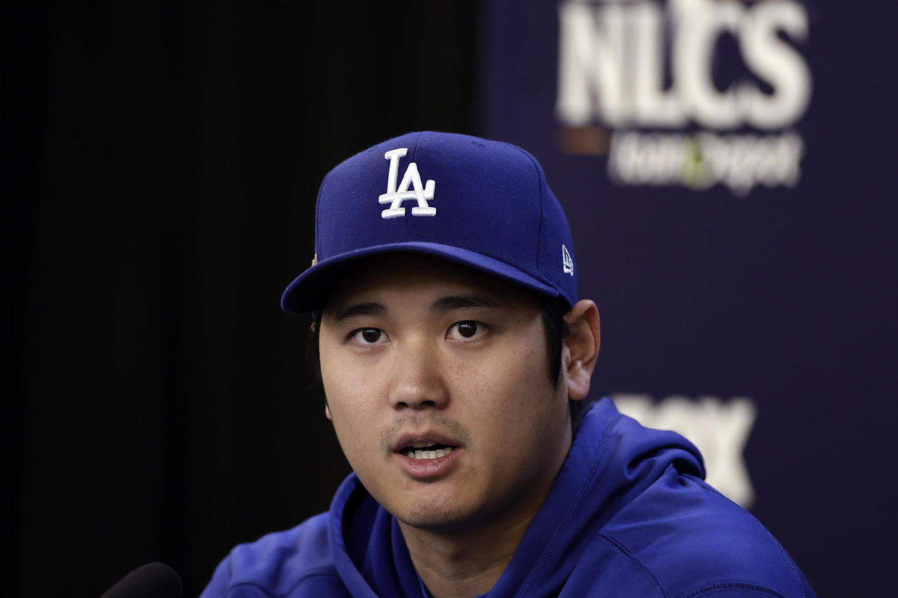 メッツ戦前日にニューヨークで会見した大谷翔平（AP)