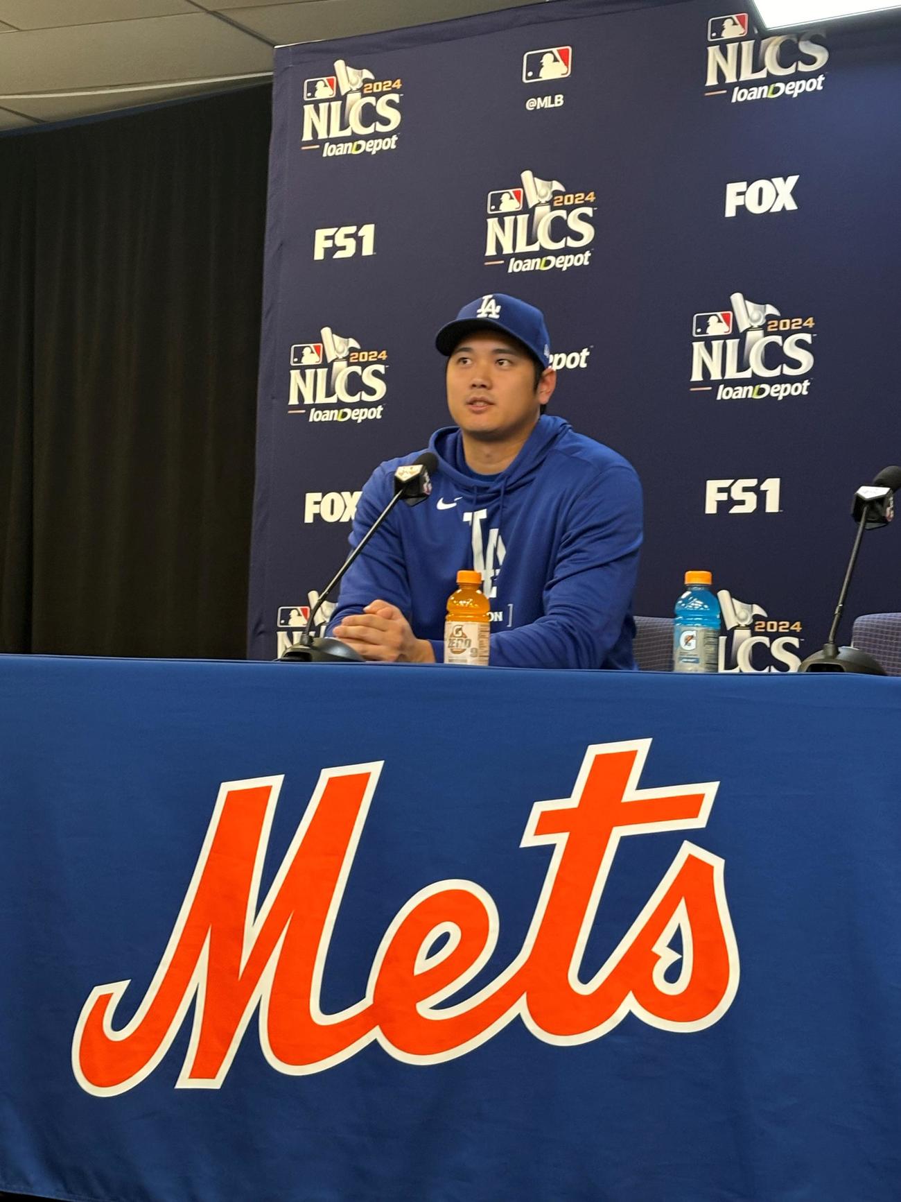 敵地シティ・フィールドで前日会見に臨むドジャース大谷