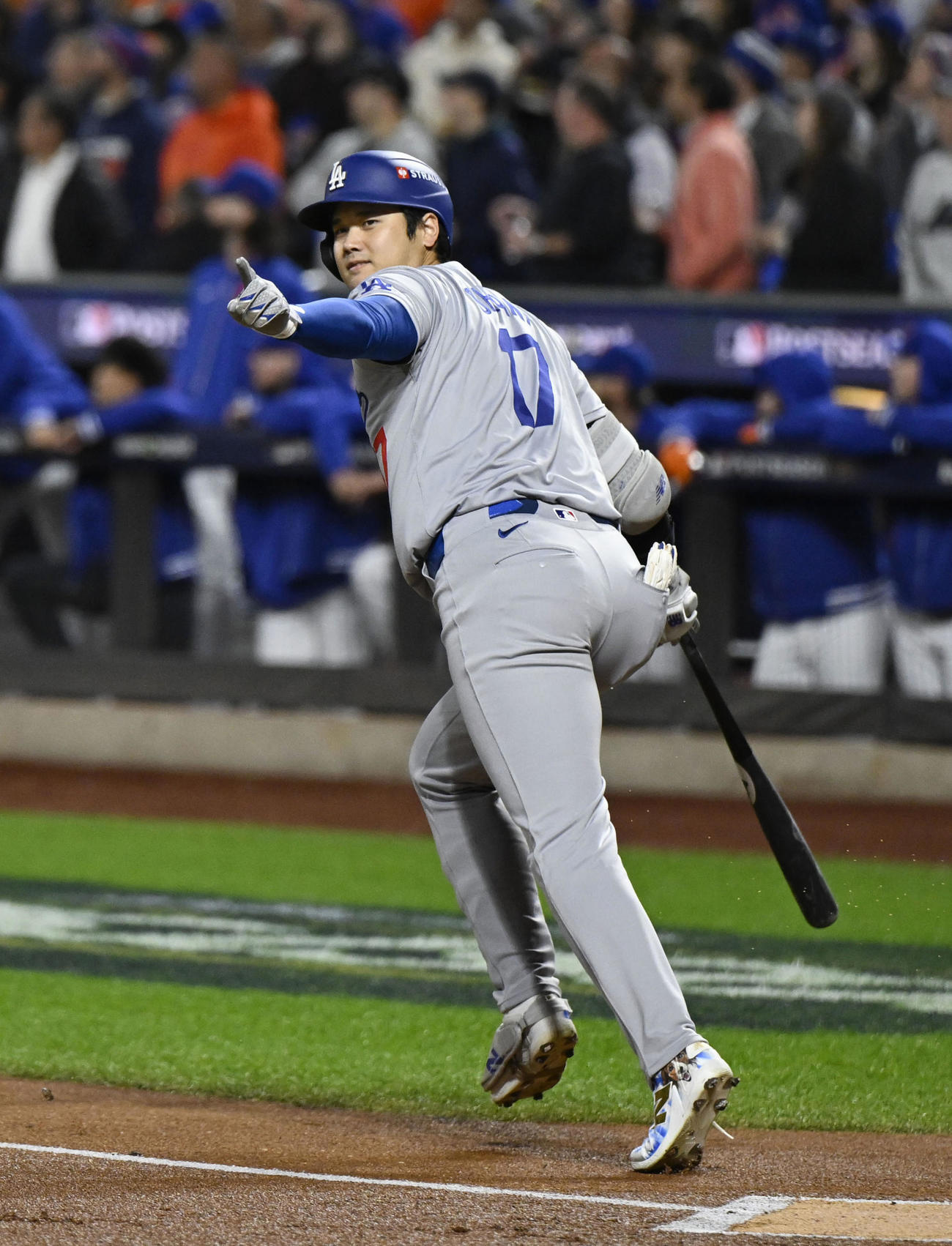 2試合連続本塁打となる先制ソロを放ったドジャース・大谷（共同）