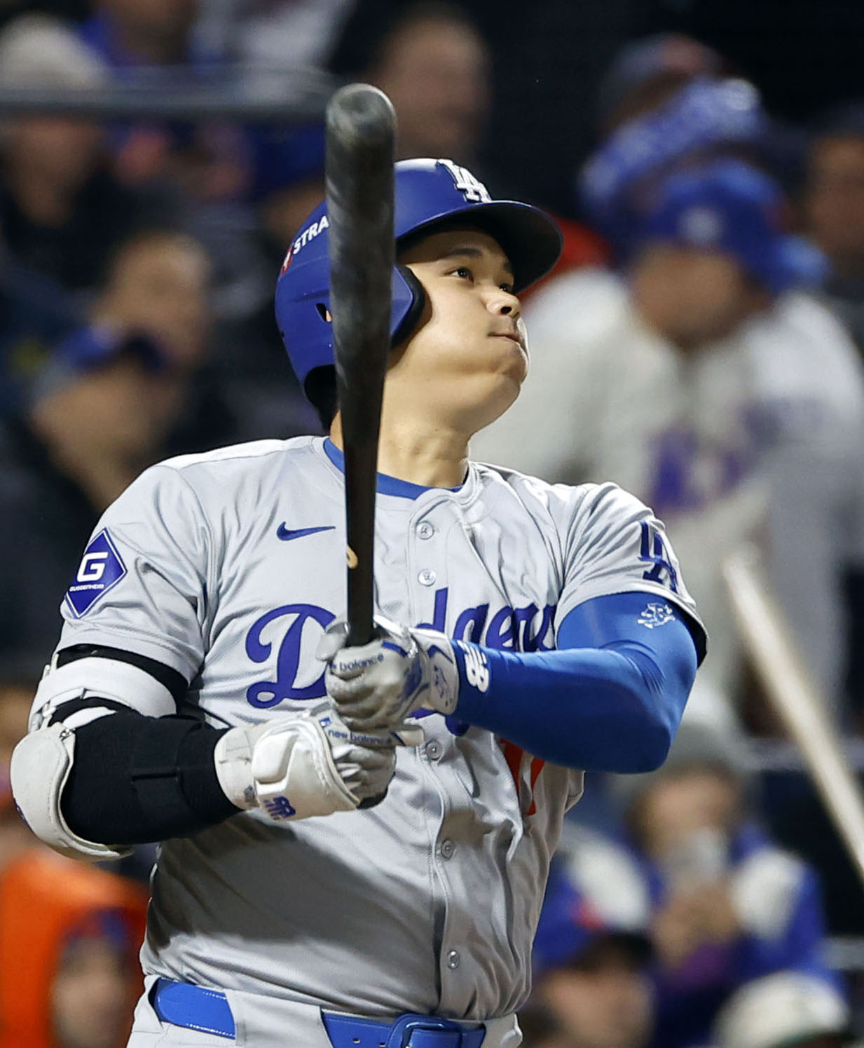 メッツ戦の1回、2試合連続本塁打となる先制ソロを放つドジャース・大谷（共同）