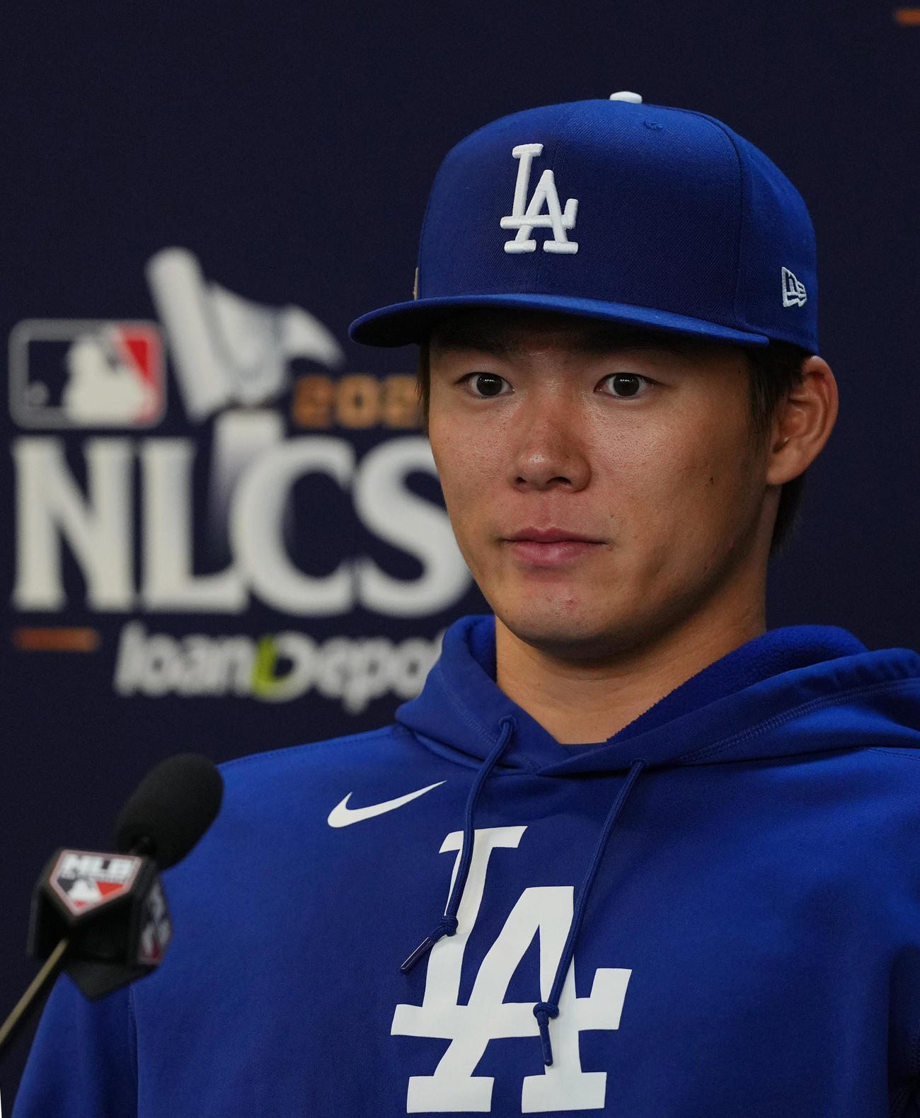 メッツ対ドジャース　試合後に会見するドジャース山本（撮影・菅敏）