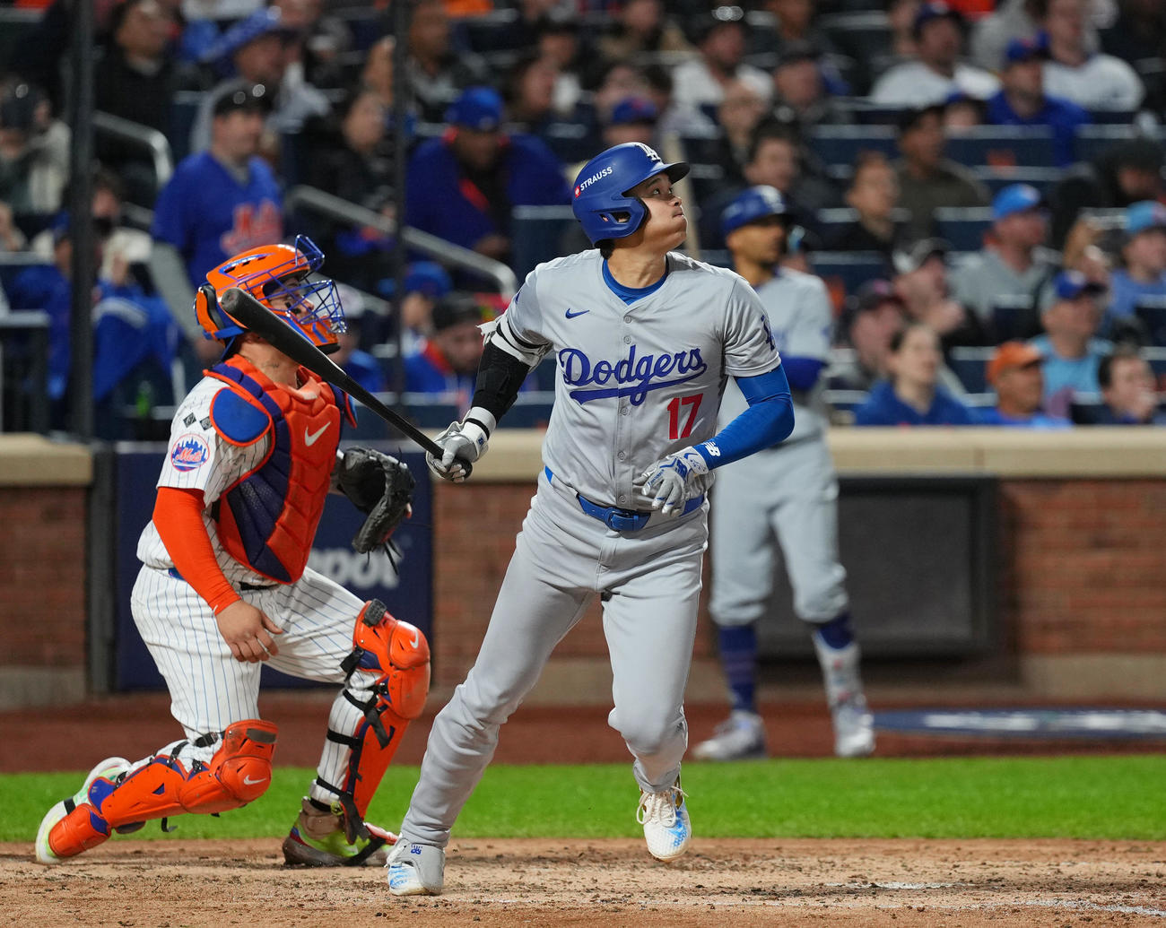 メッツ対ドジャース　4回表ドジャース2死、左前打を放つ大谷（撮影・菅敏）