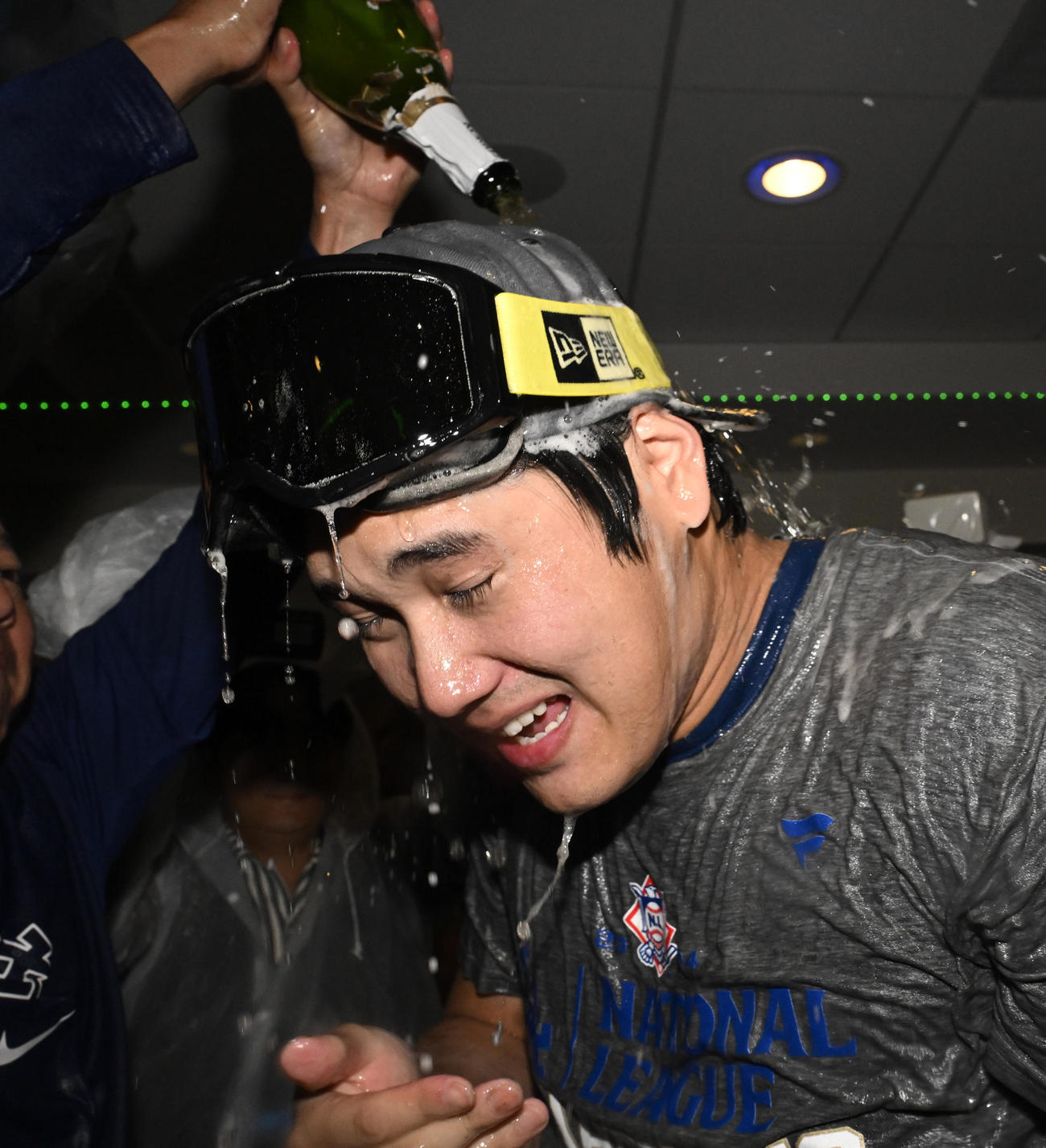ドジャース対メッツ　リーグ優勝を決め、シャンパンファイトを楽しむドジャース大谷（代表撮影）