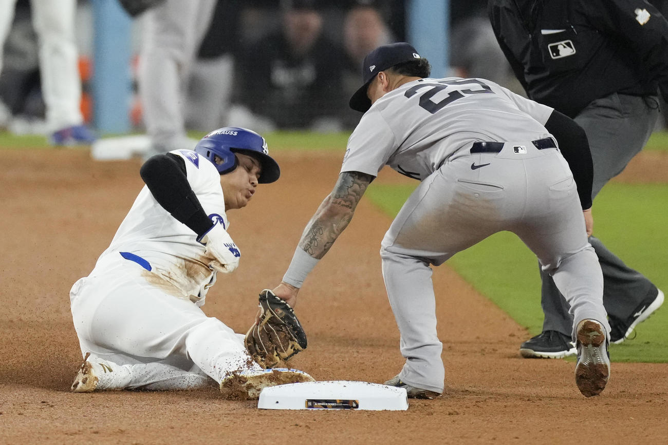 大谷翔平は７回に二盗を試みた（AP)