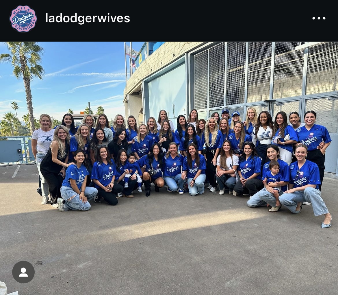 ドジャース奥様会のインスタグラムより