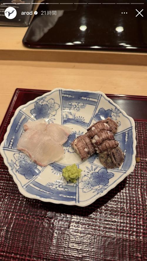 来日中のMLB伝説スラッガー、大魔神＆松山英樹と3ショット 白子や刺身