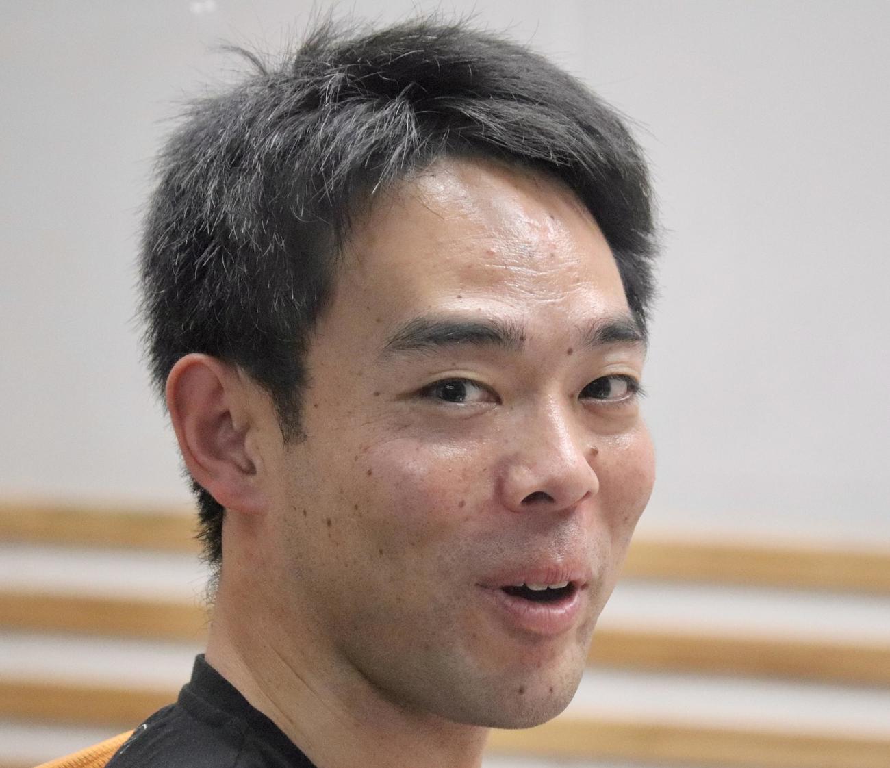 文化放送「秋山翔吾の打って守ってしゃべります」の収録に臨んだ広島秋山（撮影・黒須亮）