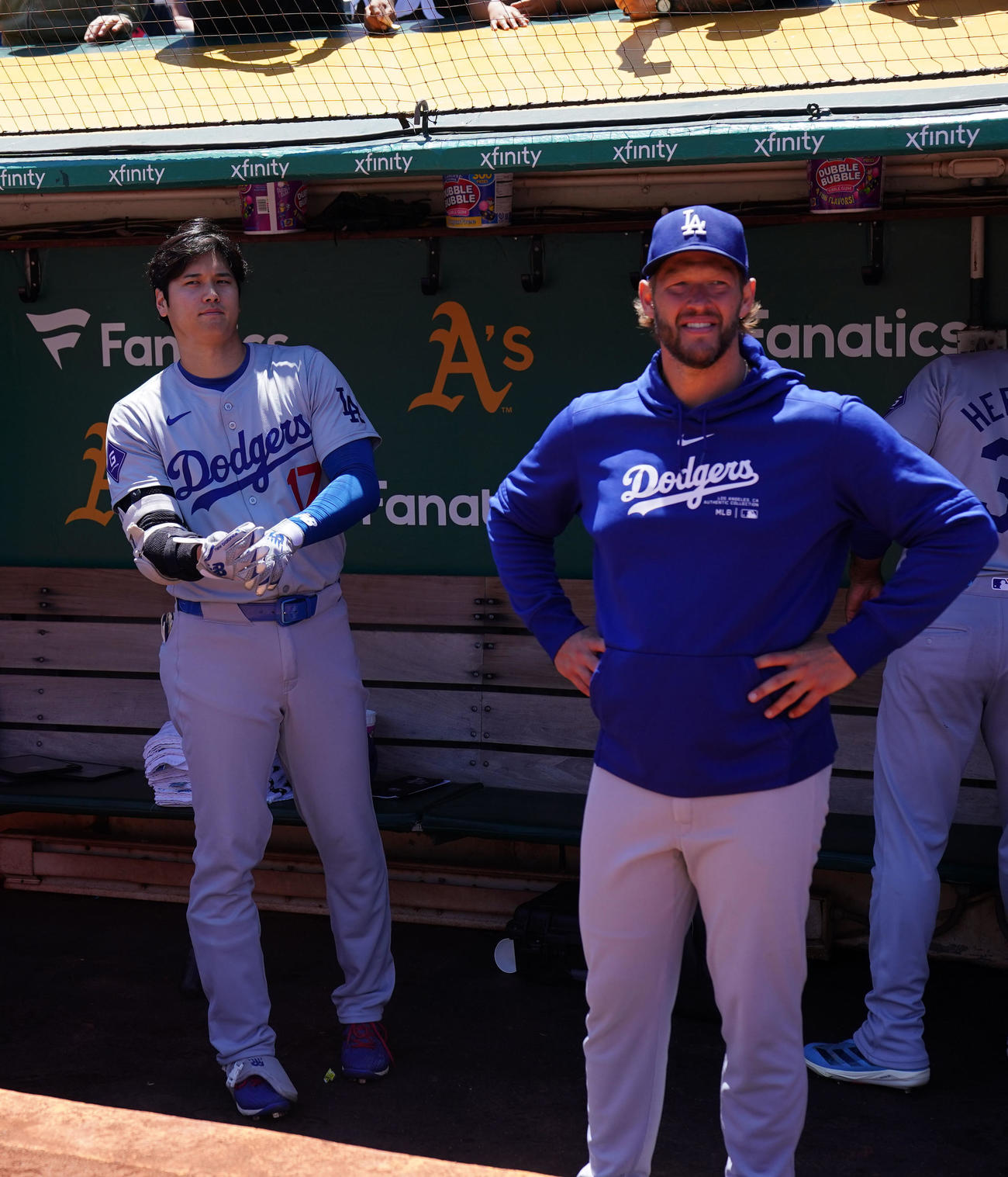 試合に臨むドジャース大谷とカーショー（右）（2024年8月撮影）