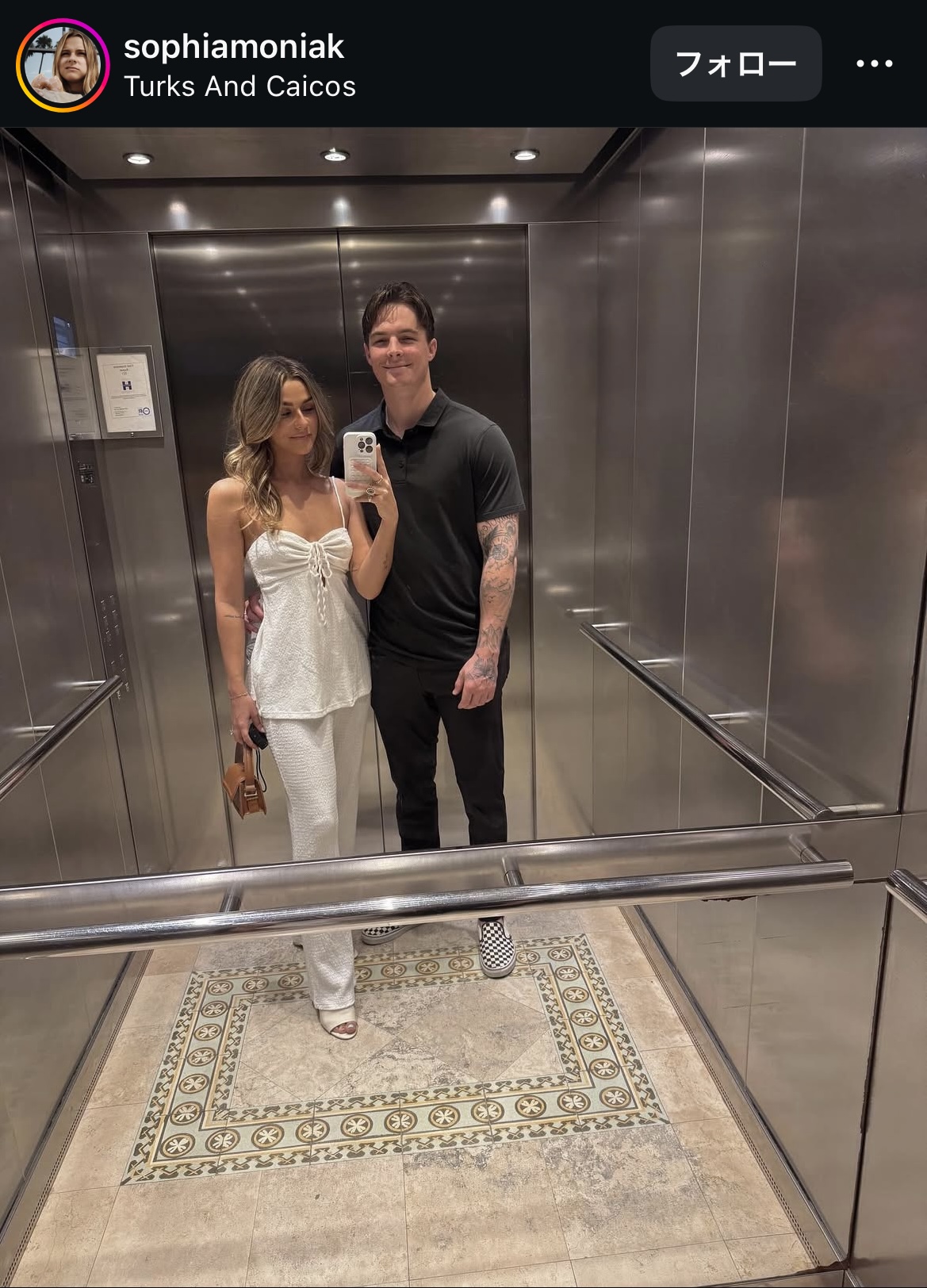 モニアックの妻ソフィア夫人のインスタグラムから