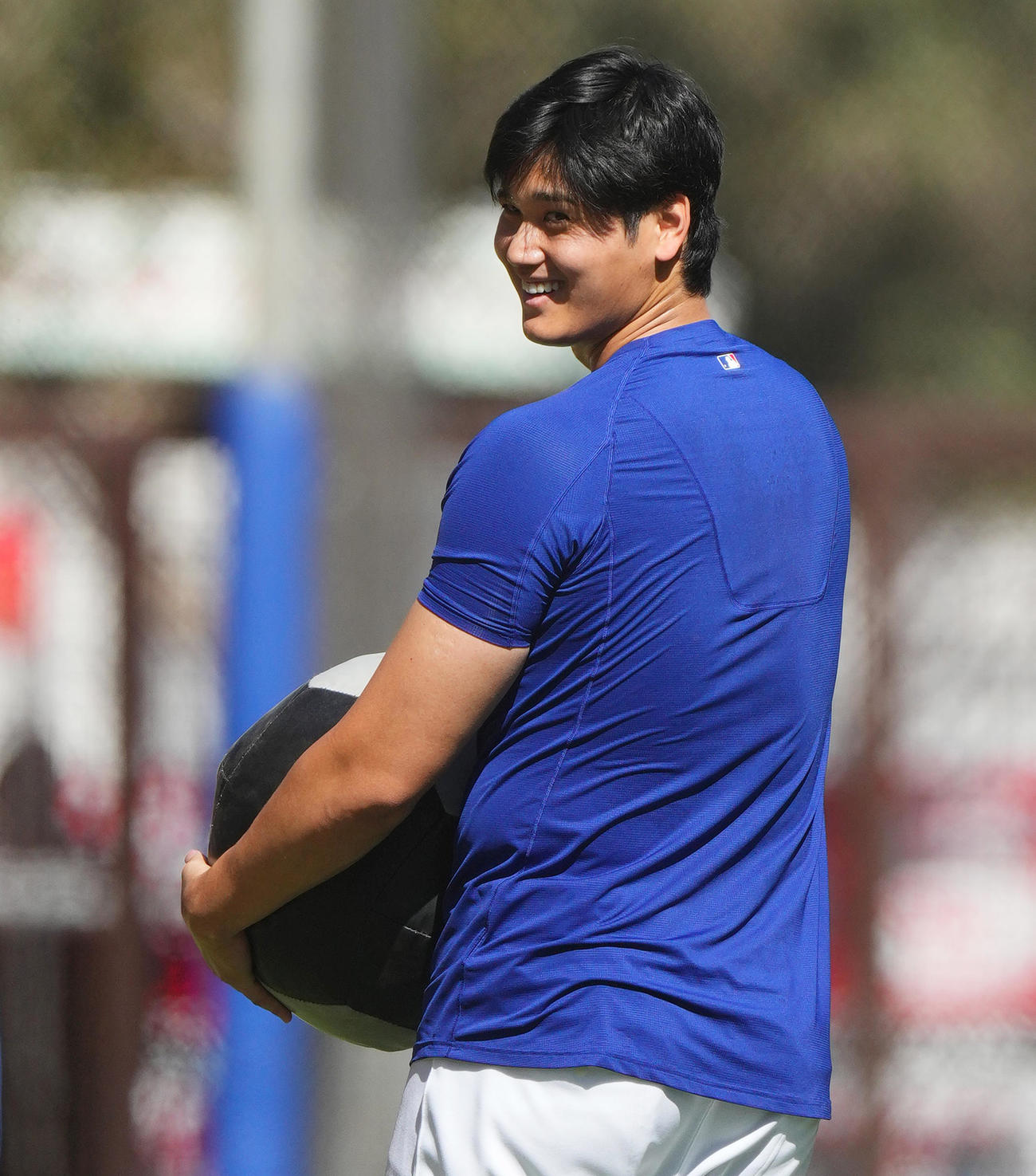 笑顔でトレーニングをするドジャース大谷（撮影・菅敏）