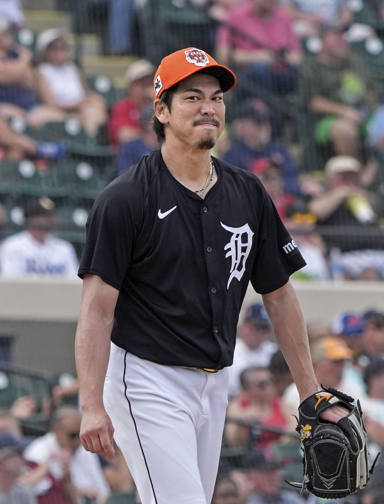 レッドソックス戦の5回、適時打を打たれ、悔しがるタイガース前田＝レークランド（共同）