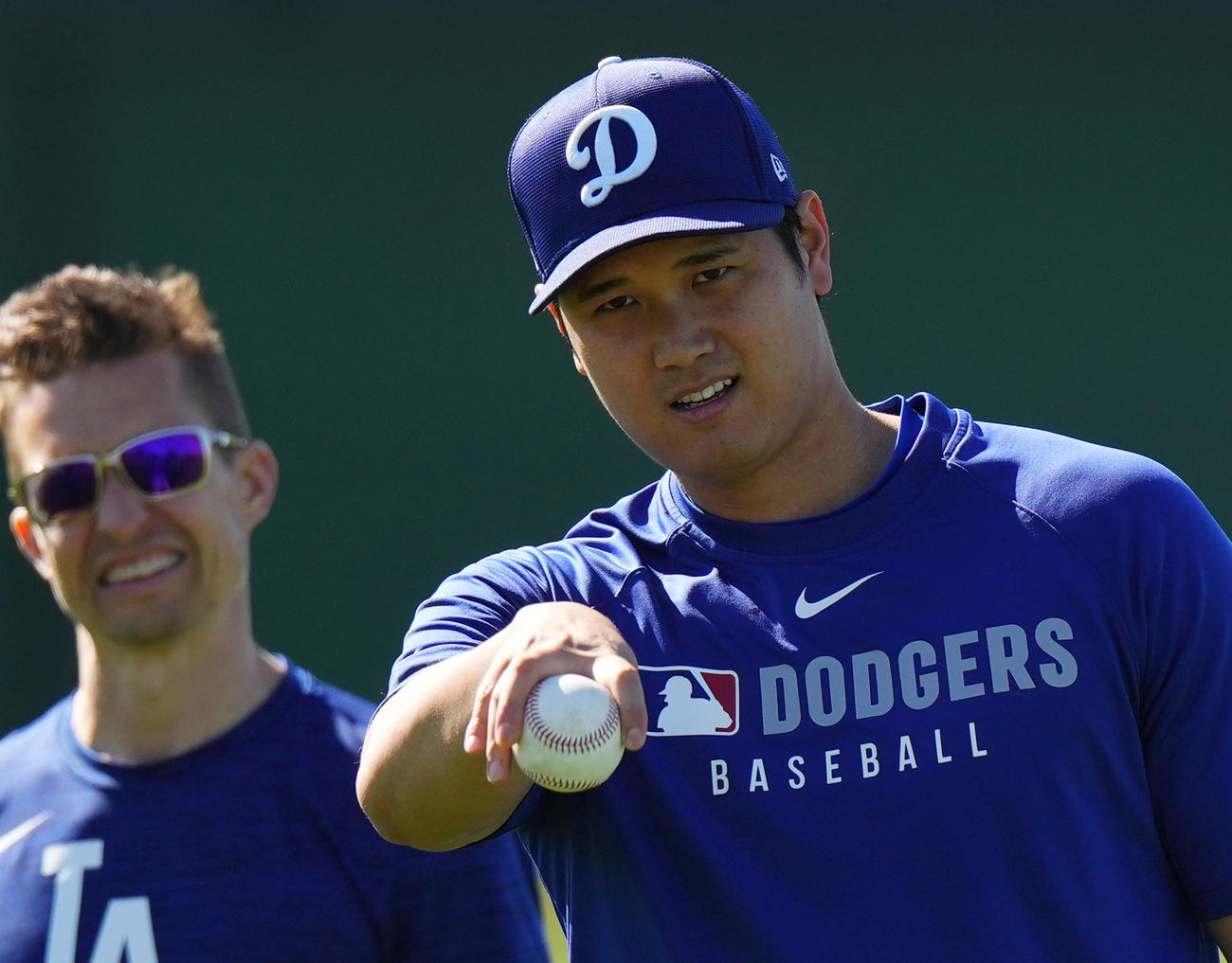 キャッチボールをするドジャース大谷（撮影・菅敏）
