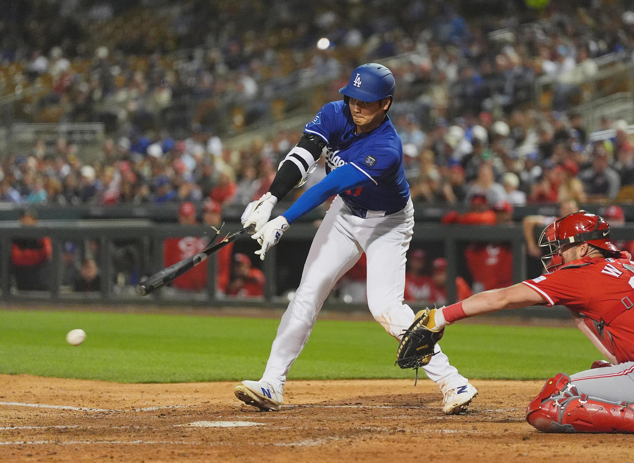オープン戦・ドジャース対レッズ　5回裏ドジャース1死、二ゴロに倒れる大谷（撮影・菅敏）