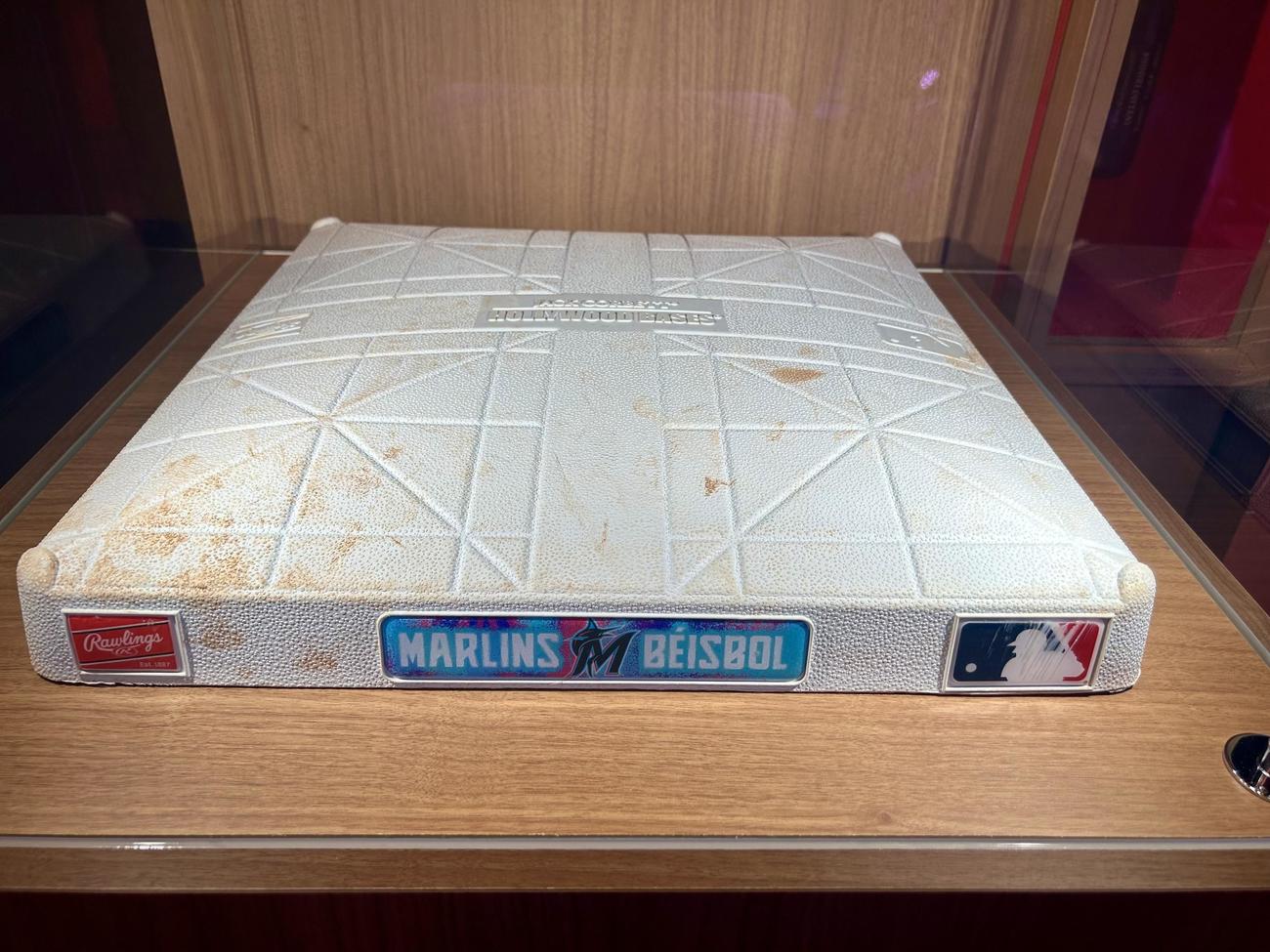 「Topps Tokyo Series：Collector Experience」では、大谷翔平が昨季50盗塁目を記録した際の三塁ベースが展示される（撮影・黒須亮）