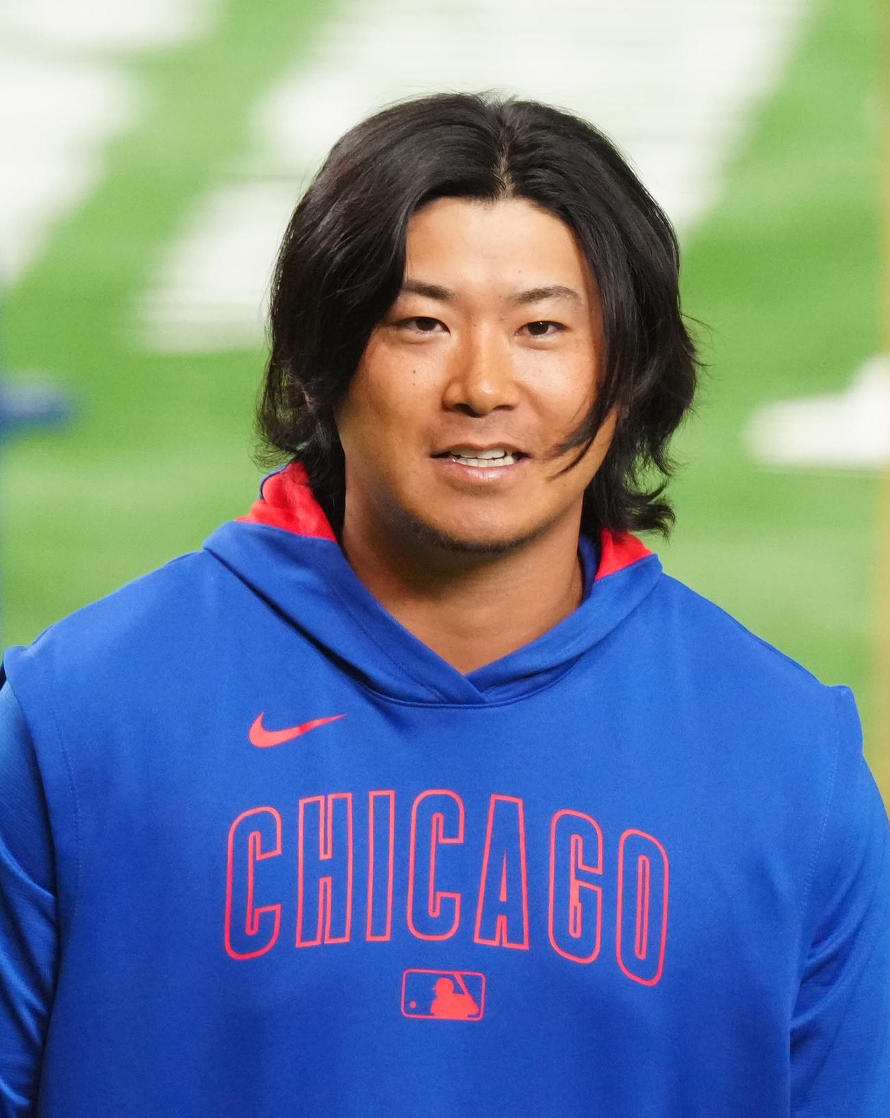公式練習前、阪神藤川監督にあいさつしたカブス今永（撮影・江口和貴）