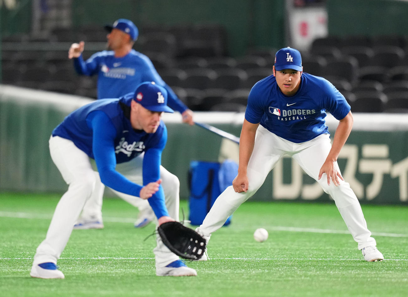 公式練習に臨むドジャース大谷（撮影・江口和貴）