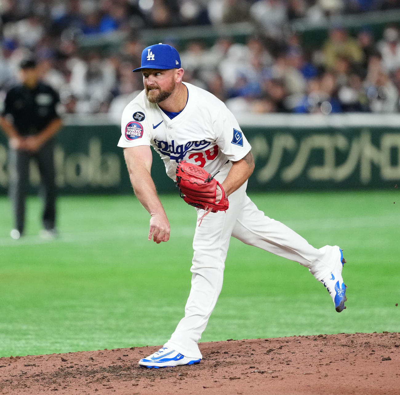 巨人対ドジャース　ドジャース5番手のイェイツ（撮影・江口和貴）