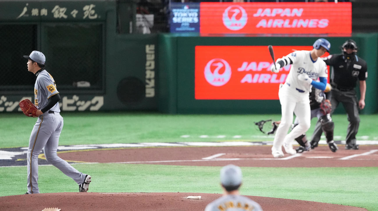 阪神対ドジャース　1回表ドジャース無死、大谷を空振り三振に仕留める才木（撮影・鈴木みどり）