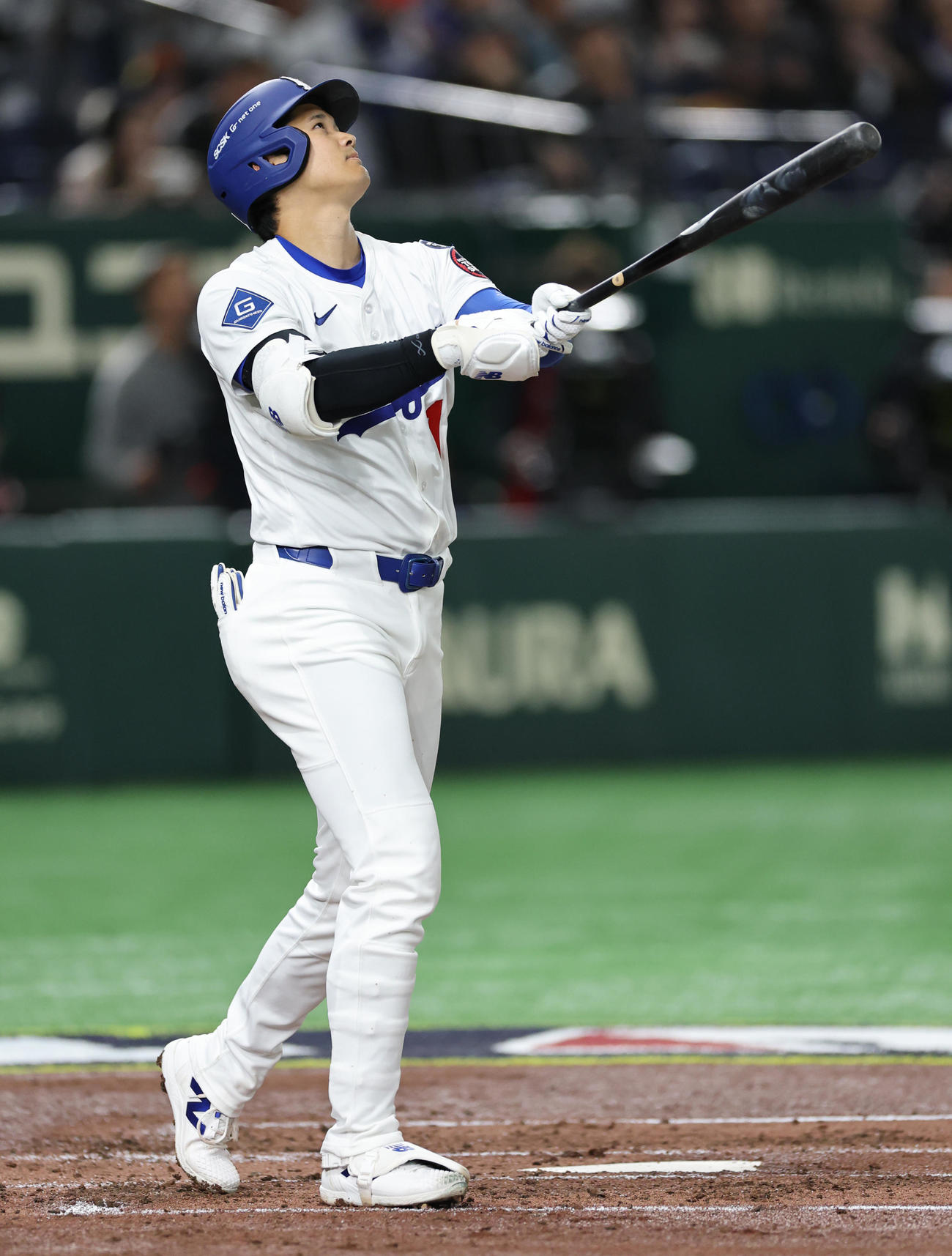 阪神対ドジャース　3回表ドジャース2死、中飛に倒れる大谷（撮影・野上伸悟）