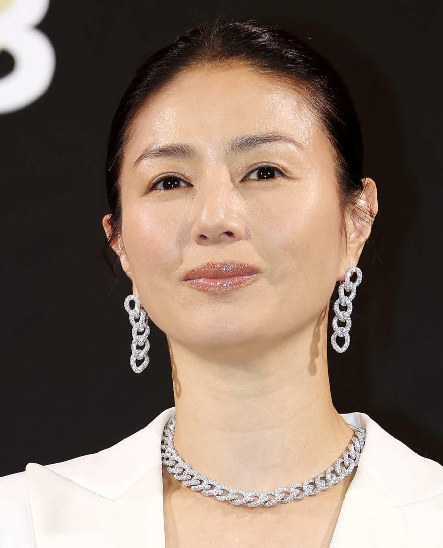 井川遥（2023年12月撮影）