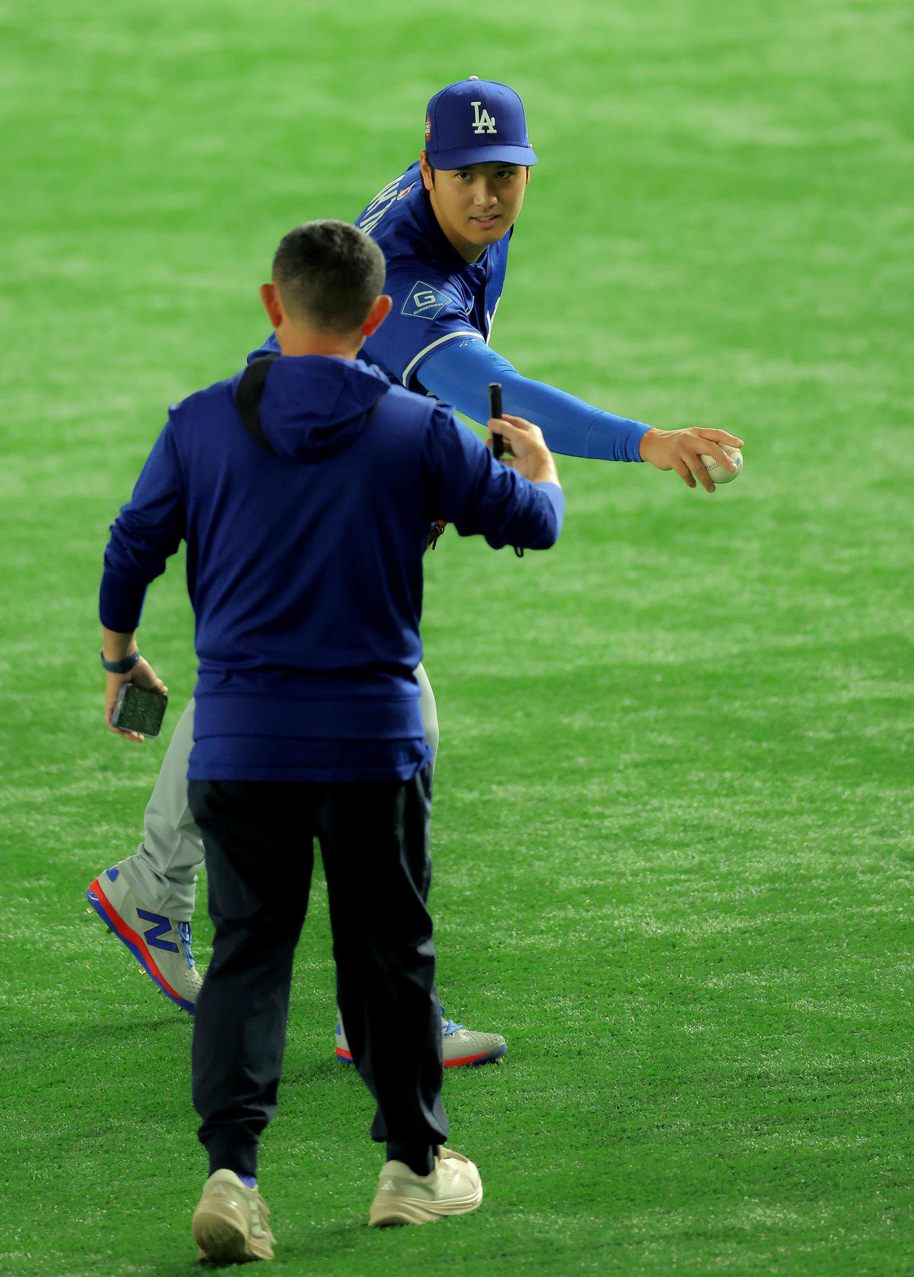 ドジャース対カブス　試合前、練習に臨むドジャース大谷（撮影・河田真司）