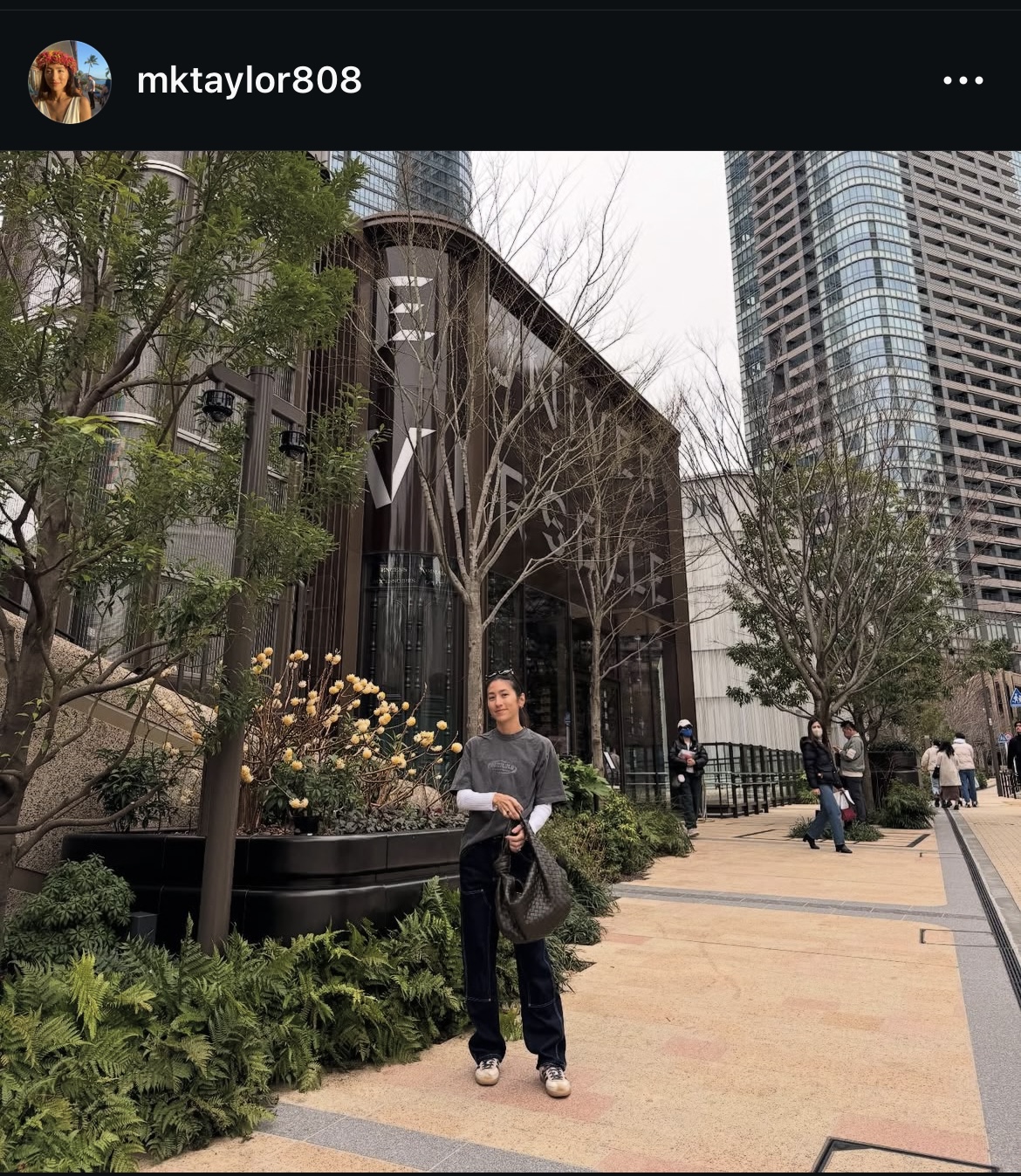 テーラーの妻メアリー夫人のインスタグラムから