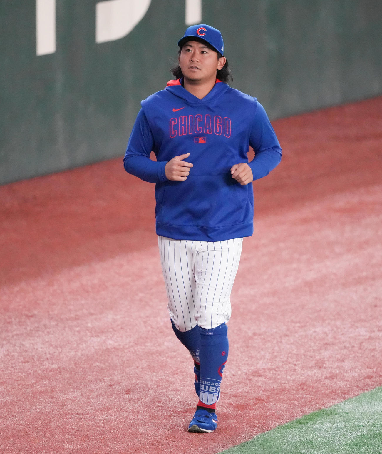 カブス対ドジャース　試合前練習で汗を流すカブス今永（撮影・鈴木みどり）